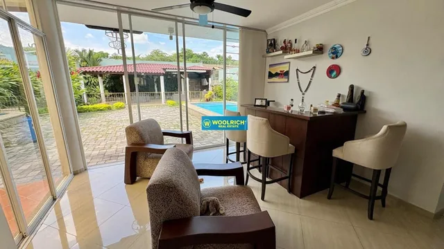 Portal Al Sol, Vendo Casa con Doble Terreno, 4 Dorm c/u Bano, Piscina, Terraza, Guayas — imagen 4