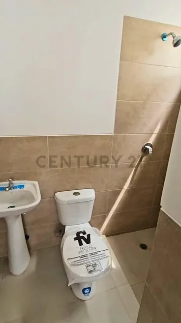 Amplia Casa de Estreno en Venta en Urb. Privada Narcisa Club, Guayas — imagen 2