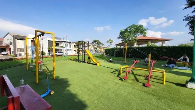 Terreno en Venta Ubicado en Urbanizacion Villa Club, Guayas — imagen 2
