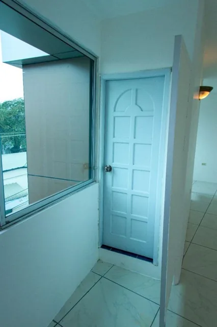 Edificio Comercial de Venta en Tarqui Manta, Manabí — imagen 3