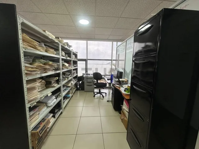 Amplia Oficina de Oportunidad con Vista Al Río en Venta, Pto Santa Ana, Guayas — imagen 4