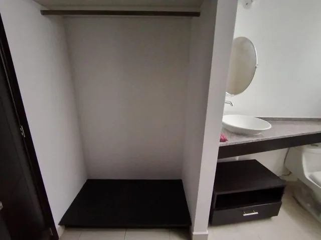 Linda Casa Esquinera de 140 m² con 4 Dorm. en Venta por El Redondel de Alangasí — imagen 2