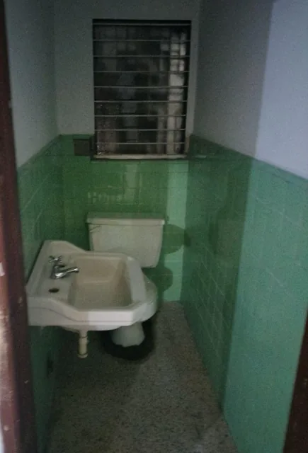 Local Comercial en Venta Centro Bancario de Guayaquil, Guayas — imagen 2