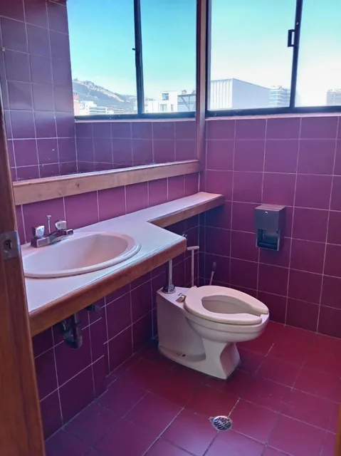 Oficina Venta 130 m² Av Sector Jipijapa — imagen 3