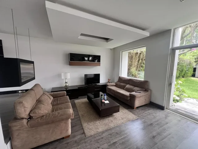 Casa de Venta Ubicada Dentro de Chambalá, Junto a La Viña. Seguridad 24 Horas. Piscina — imagen 4
