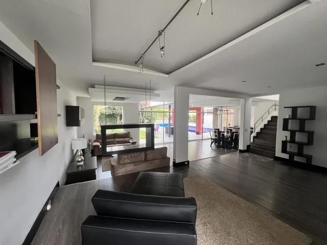 Casa de Venta Ubicada Dentro de Chambalá, Junto a La Viña. Seguridad 24 Horas. Piscina — imagen 3