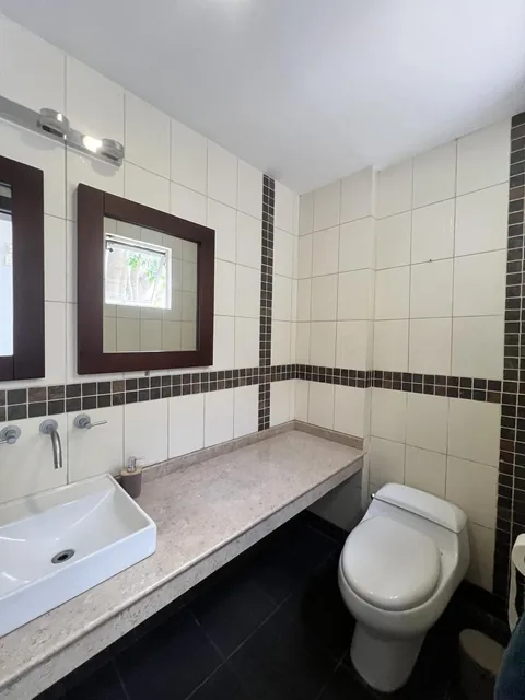 Casa de Venta Ubicada Dentro de Chambalá, Junto a La Viña. Seguridad 24 Horas. Piscina — imagen 2