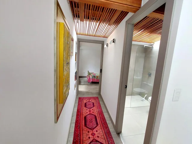 Oportunidad de Inversión – Vendo Amplia Casa Independiente con 3 Departamentos Calle Las Palmeras — imagen 4