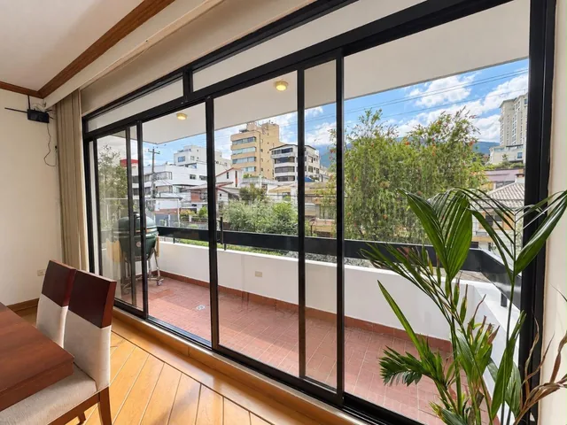 En Venta Departamento de Tres Dormitorio con Balcón 320 m² - Quito Tenis Golf Club — imagen 5