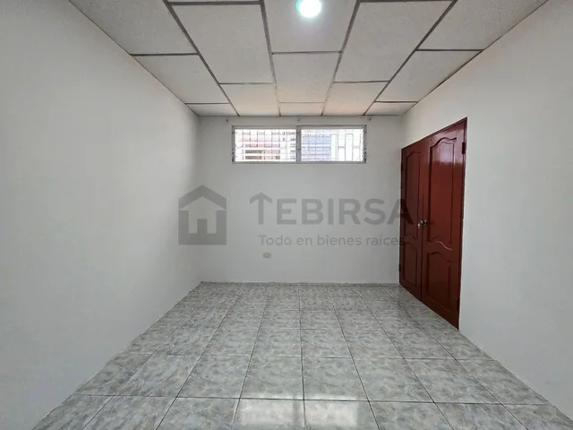 Casa en Venta de 1 Planta, 3 Dorm. y Garaje - Alborada 10 Ma Etapa, Frente a Parque Álamos Norte, Guayas — imagen 2