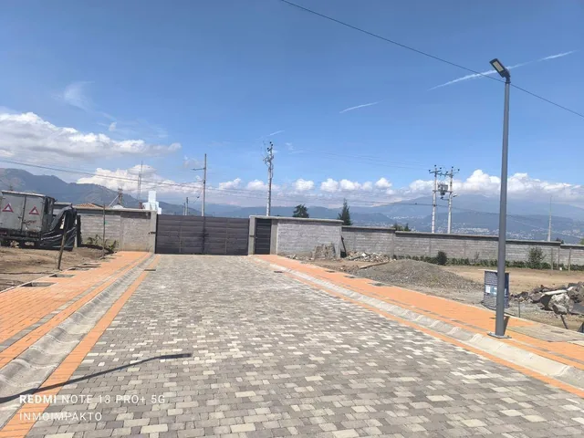 Terreno de 1029 m² en Venta Puembo en Conjunto Privado Cerca de La Ruta Viva — imagen 3