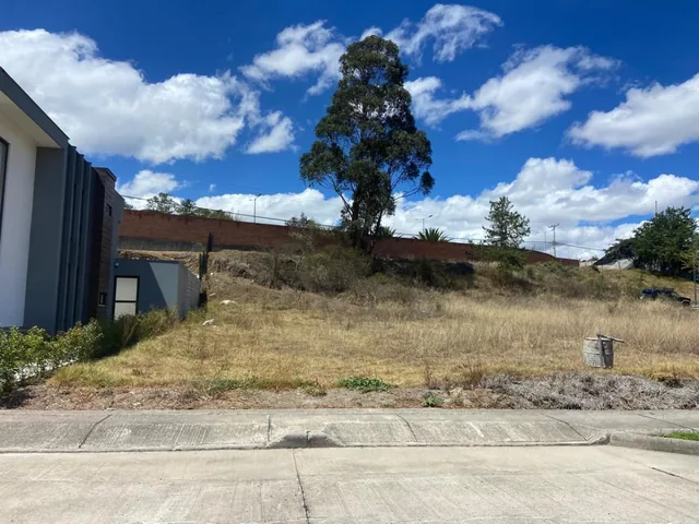 Terreno en Urbanización Privada, Challuabamba, Azuay — imagen 5