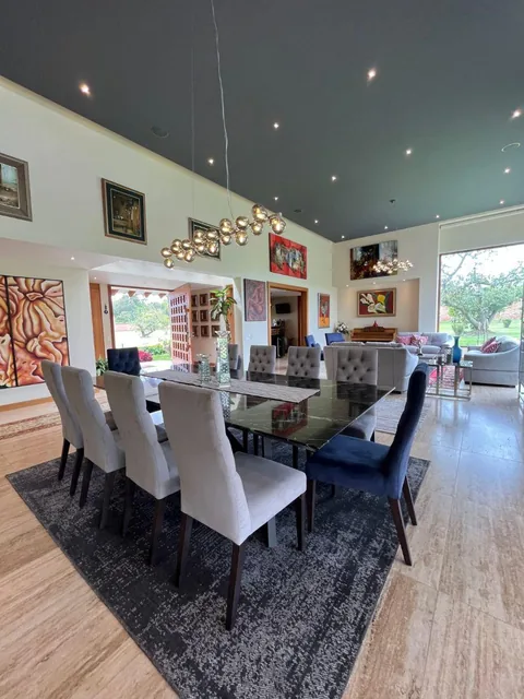 ️exclusiva Residencia de Lujo en Venta️ con 15000 m² de Terreno - Sector Puembo — imagen 2