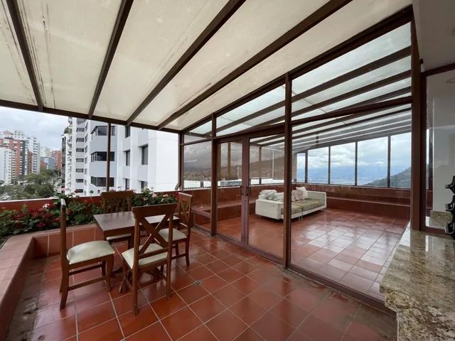 Penthouse Duplex de Venta o Renta en Quito Sector Av Gonzalez Suarez — imagen 3