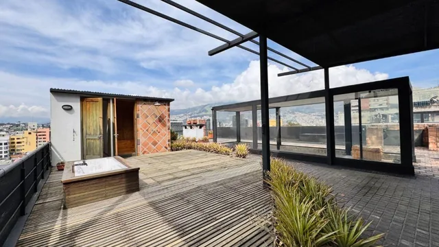 Penthouse Remodelado 239 m² + Terraza | Doble Altura en La Floresta — imagen 2
