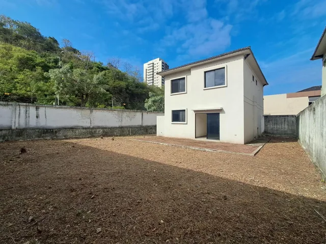 Casa de Estreno Esquinera en Venta Urbanizacion Lomas del Bosque, Guayas — imagen 2