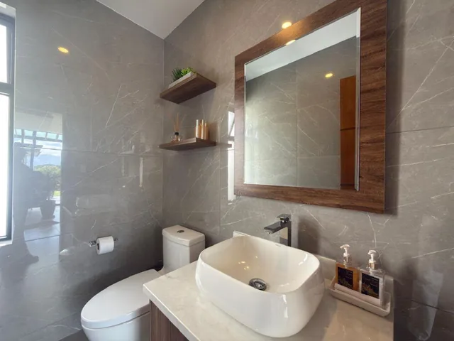 Casa de 1 Sola Planta Amplio Jardín Exclusividad — imagen 3
