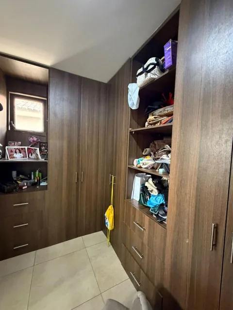 Casa Esquinera en Venta en Ciudad Celeste | 4 Dorm. | Piscina | $279.000 Negociables, Guayas — imagen 4