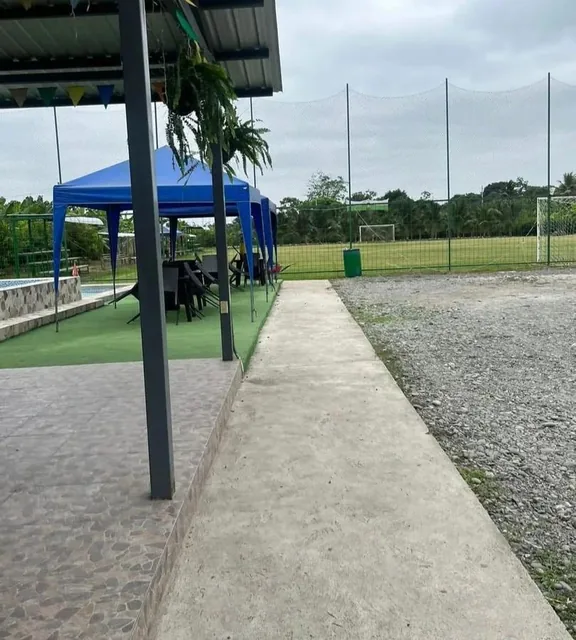Se Vende Complejo Vacacional en Milagros. Guayas — imagen 3