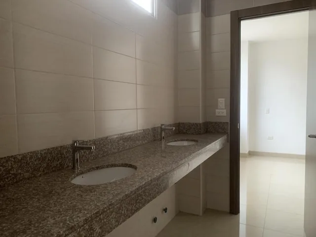 Departamento de Estreno en Venta en Bosques de Los Ceibos, Guayas — imagen 3