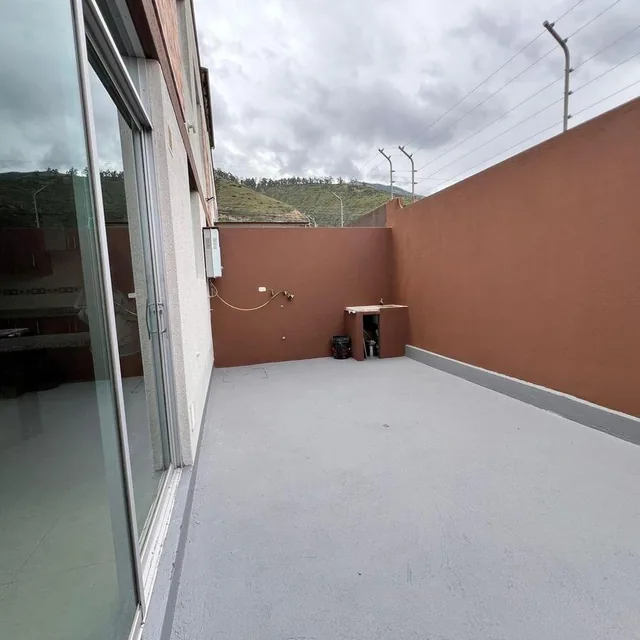 Casa en Venta Sector Pusuqui a 3 Min del Centro Comercial El Condado — imagen 3