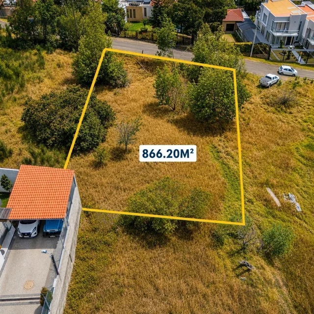 En Venta Terreno Plano en Challuabamba Cuenca, Azuay — imagen 3