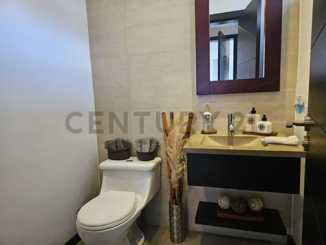Venta de Casa en Tumbaco Sector Santa Rosa Cerca del Centro de Tumbaco — imagen 4