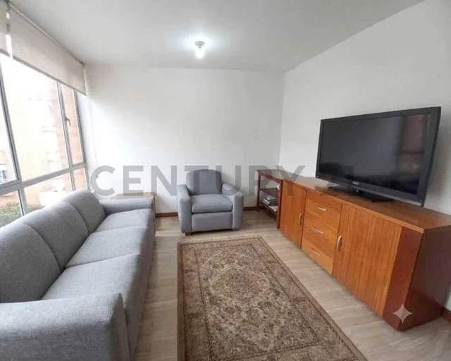Venta Casa 6 Dorm. en Cumbayá Dentro Conjunto (2 Dorm. Planta Baja) — imagen 2