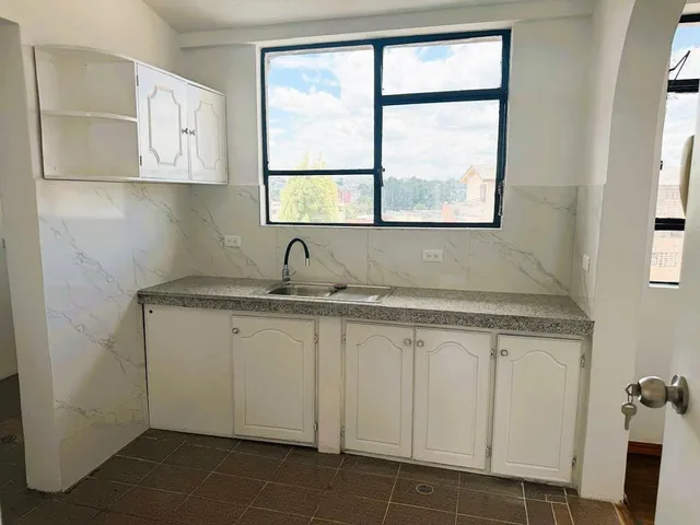 Vendo Departamento 3 Dorm., Cerca Al Parque Ingles, San Carlos, 80.50 m² — imagen 2