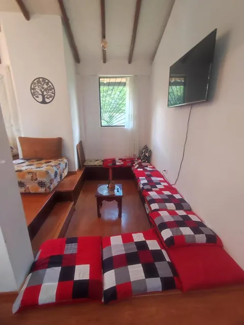 En Alangasí, Vendo Casa con Terreno Amplio. 4 Dorm., Sector Iglesia San Juan Loma — imagen 5