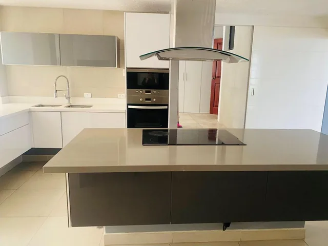 Venta Departamento 240 m² - 3 Habitaciones - 2 Estacionamientos Cubiertos - Bodega — imagen 4