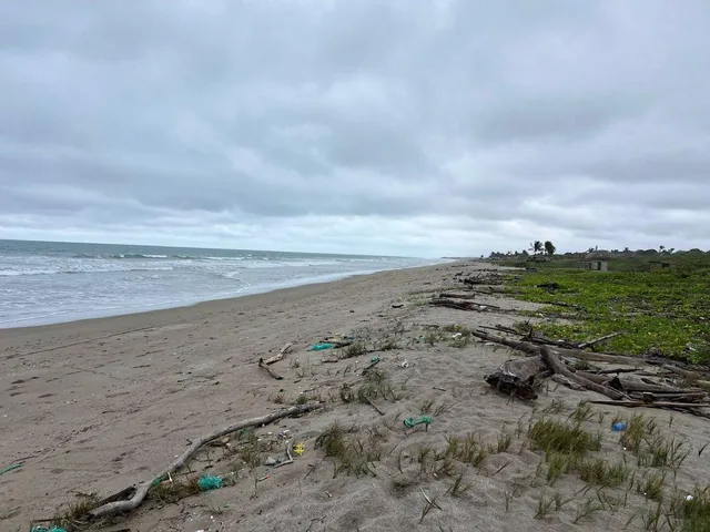 Terreno de Venta en Puerto Cayo Frente Al Mar, Manabí — imagen 2