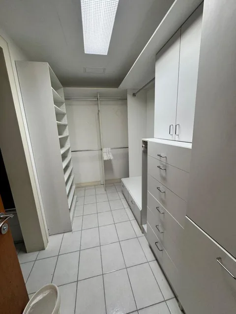 Primeros Kilom Villa Premiun Casa de 2400 m² con 5 Dorm. en Venta en Samborondón, Guayas — imagen 3