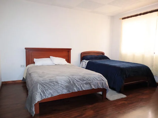 Casa Amoblada Sector Primero de Mayo, Azuay — imagen 5