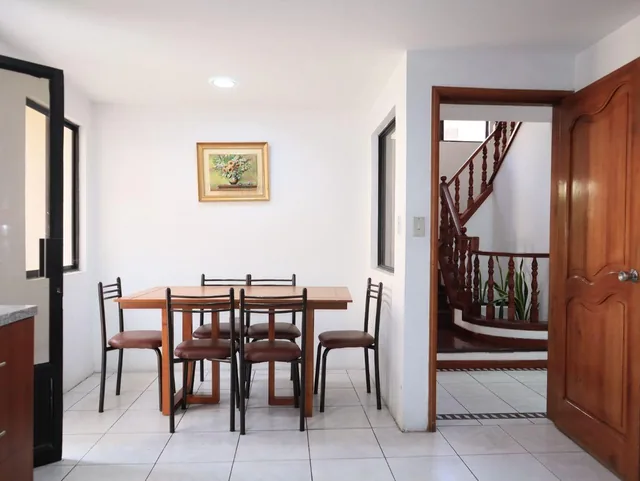 Casa Amoblada Sector Primero de Mayo, Azuay — imagen 3