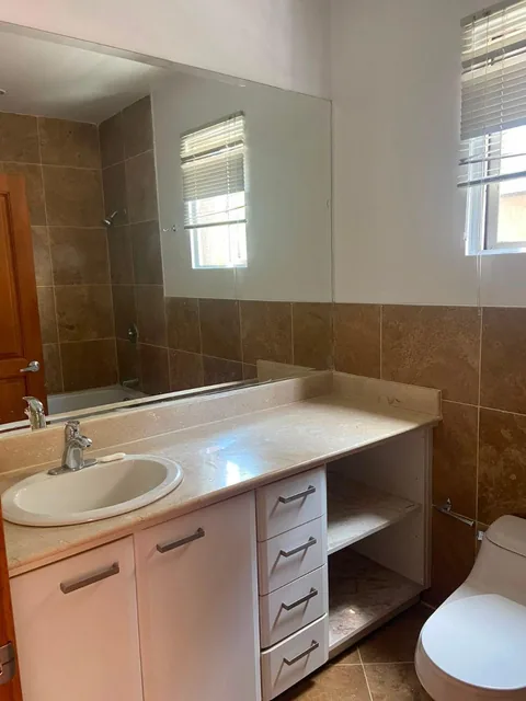 Hermoso Departamento de Venta Sector González Suárez — imagen 2