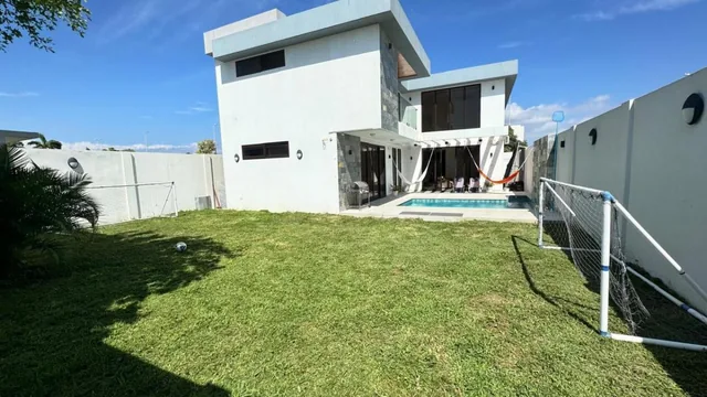 Se Vende Casa en Urbanización Marenostra, Prov Santa Elena Joss — imagen 3