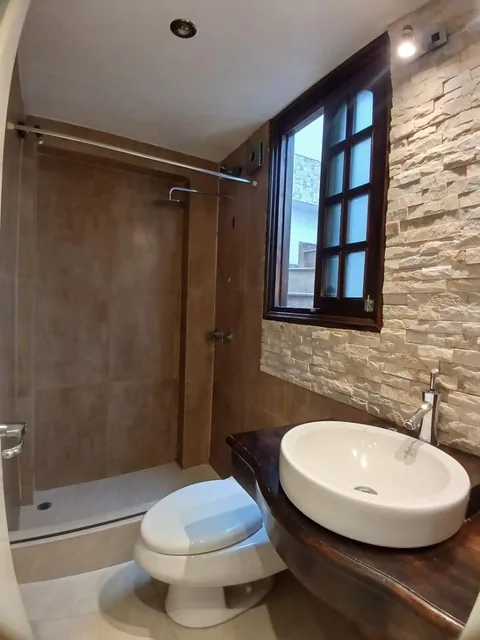 Casa de 213 m² con 3 Dorm. y 4 Baños con Acabados de Lujo en Venta en Rumiñahui — imagen 5