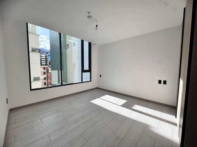 Departamento en Venta de 2 Dorm. Sector República del Salvador — imagen 3