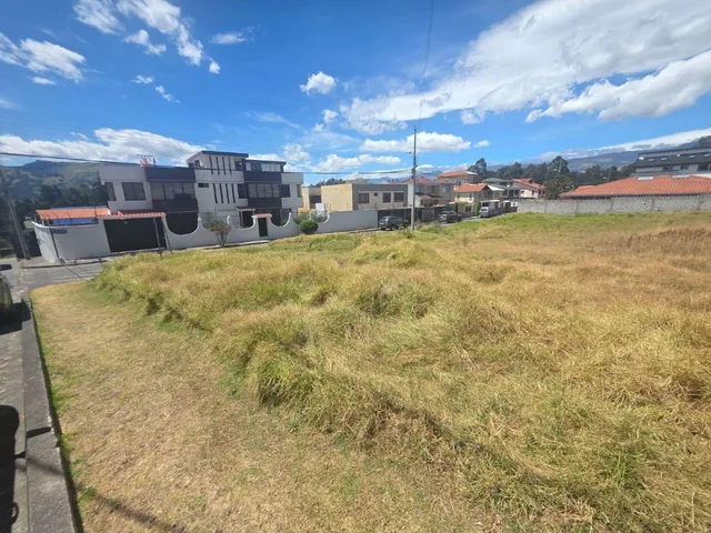 Terreno Esq. de 673,50 Dentro de Urbanización San Francisco a 5 Min Espe — imagen 4