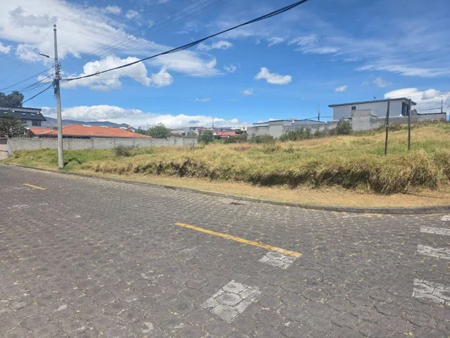 Terreno Esq. de 673,50 Dentro de Urbanización San Francisco a 5 Min Espe — imagen 3