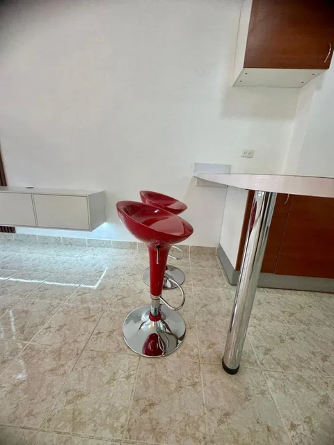 Vendo de Oportunidad Departamento Remodelado! Divino Niño - El Troje. Caupicho — imagen 5