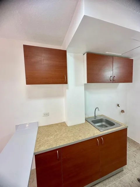 Vendo de Oportunidad Departamento Remodelado! Divino Niño - El Troje. Caupicho — imagen 4