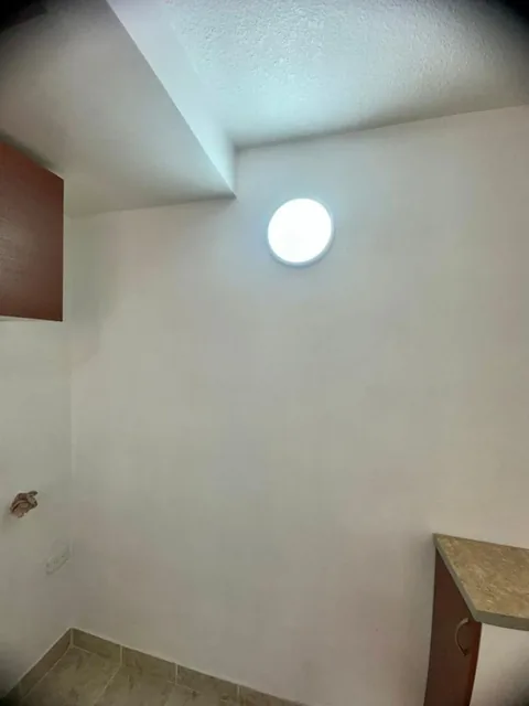Vendo de Oportunidad Departamento Remodelado! Divino Niño - El Troje. Caupicho — imagen 3