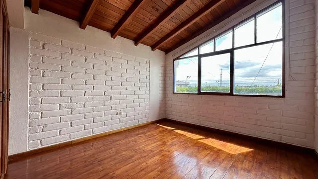 Casa Rentera en Venta con 2 Dep, 1 Suite en Sangolqui — imagen 2
