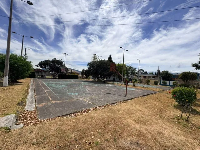 Terreno Plano y Esquinero en Venta Conocoto 719 m² — imagen 2