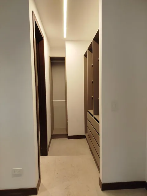 Suite de Venta de Estreno en Cumbayá — imagen 2