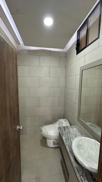 Venta de Casa en Isla Celeste Acabados Modernos 4 Habitaciones, Samborondon V. B. Guayas — imagen 5