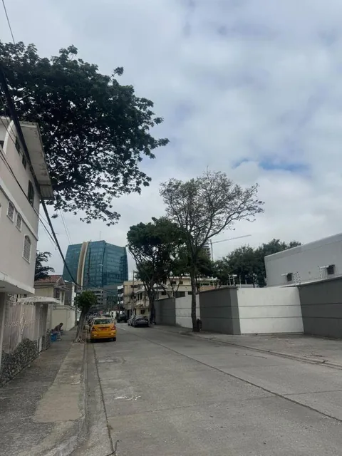 Terreno Estrategico en Venta - Kennedy Norte, Guayas — imagen 3