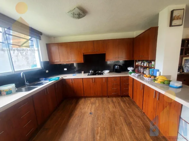 Casa Independiente Dentro de La Urb. Los Retoños Sector La Armenia — imagen 2